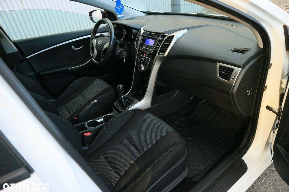 Hyundai i30 1.4 Fifa World Cup Edition - 27