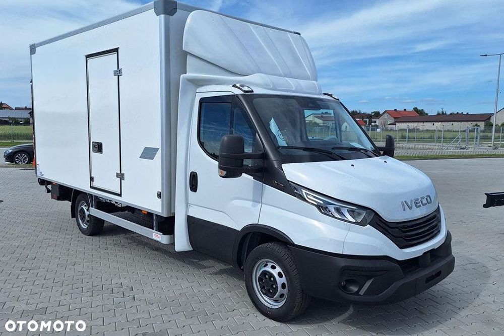 Iveco Daily 35S18 Kontener 8EP + Winda 3.0 180KM - 2