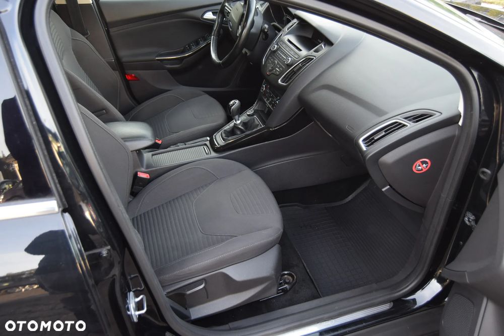 Ford Focus 1.0 EcoBoost Titanium - 8