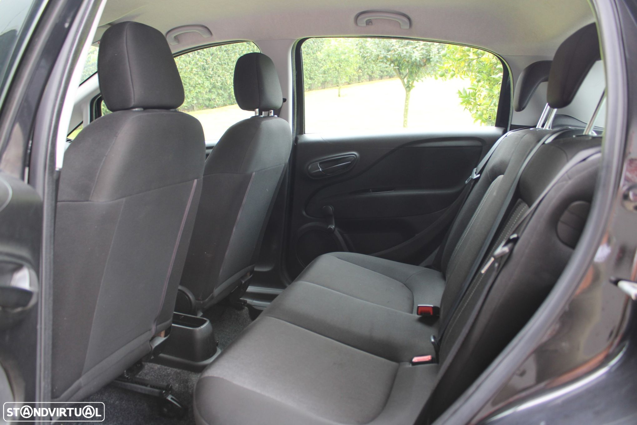 Fiat Punto 1.3 M-Jet Easy S&S - 6
