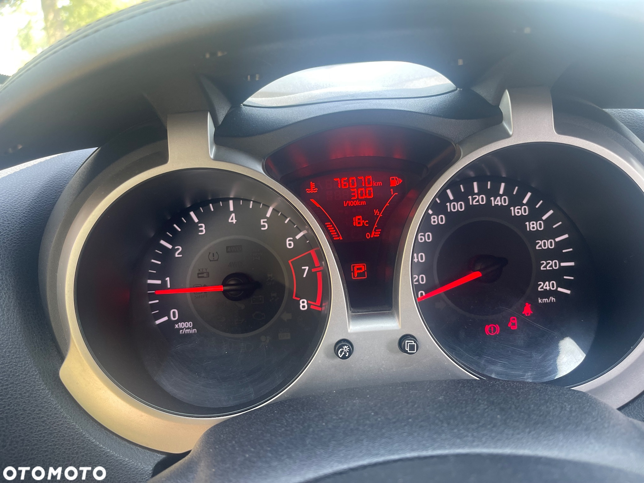 Nissan Juke 1.6 Tekna Xtronic - 8