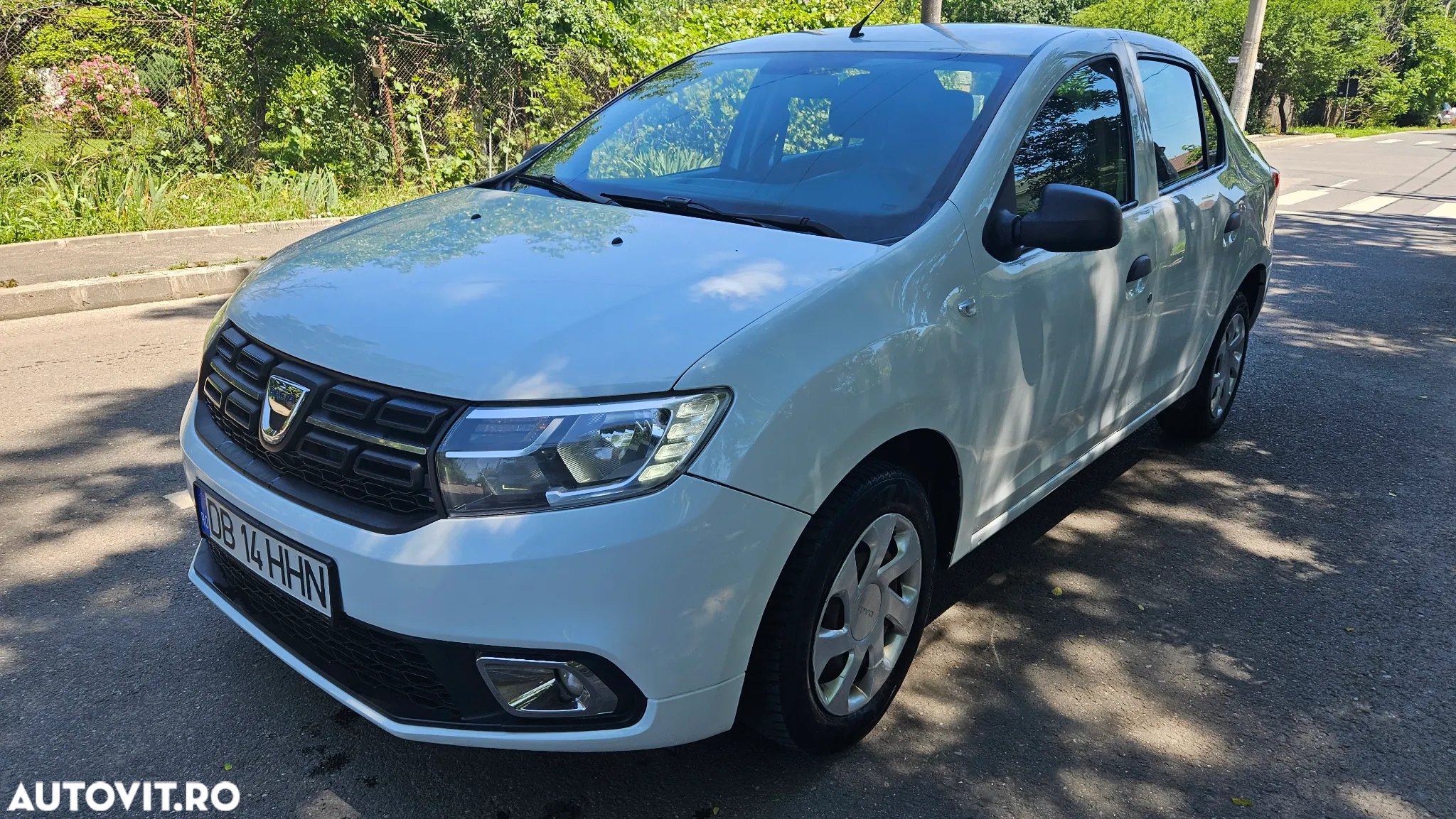 Dacia Logan 1.0 SCe SL PLUS - 2