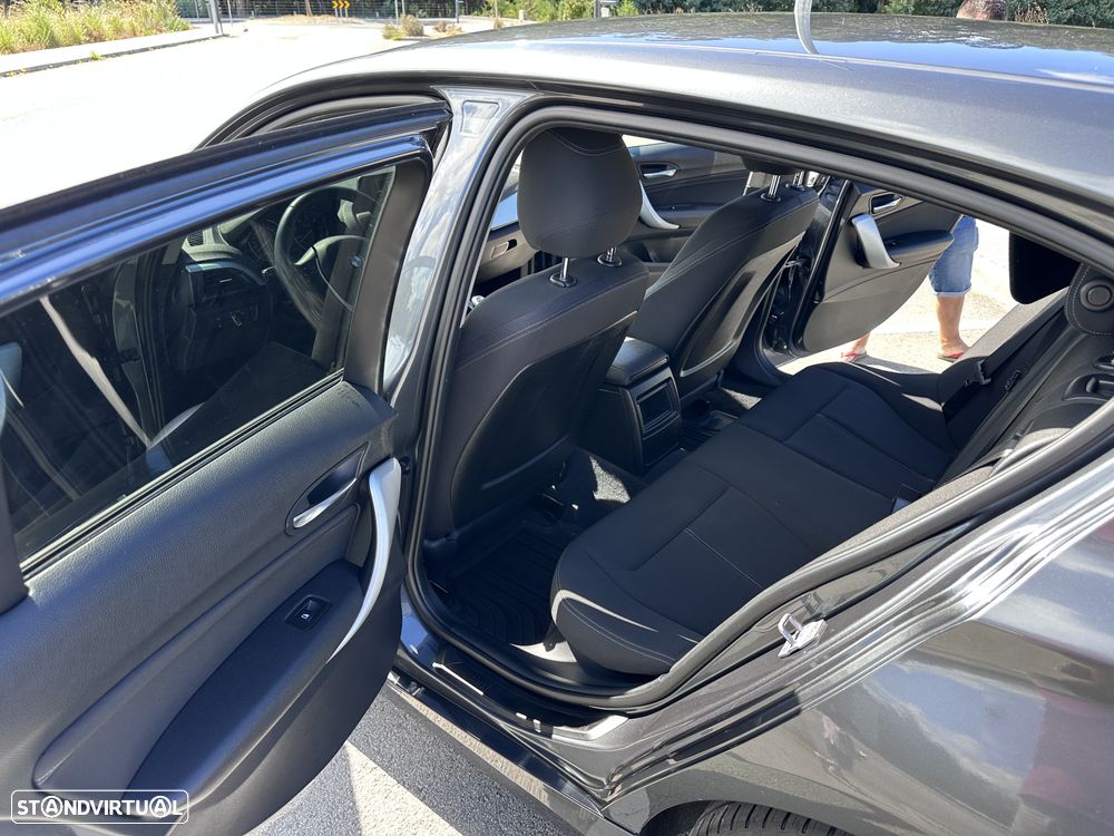 BMW 116 d EDynamics Line Sport - 12