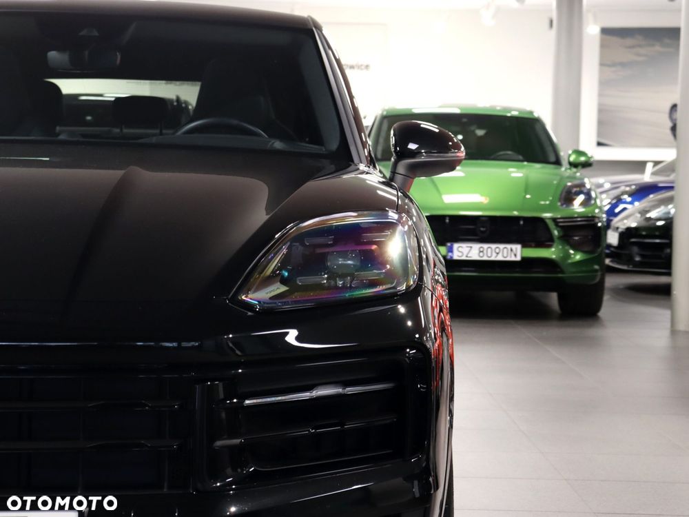 Porsche Cayenne E-Hybrid PHEV - 9