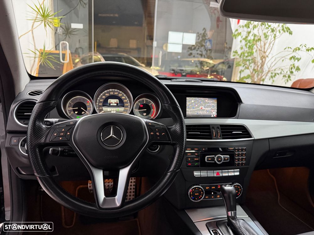 Mercedes-Benz C 220 CDI DPF (BlueEFFICIENCY) 7G-TRONIC - 11