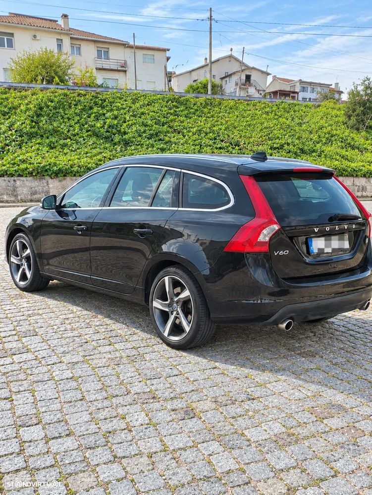 Volvo V60 2015 photo 3