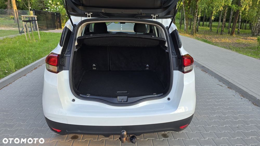 Renault Scenic - 8
