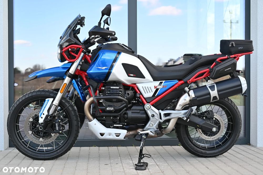 Moto Guzzi V85 - 3