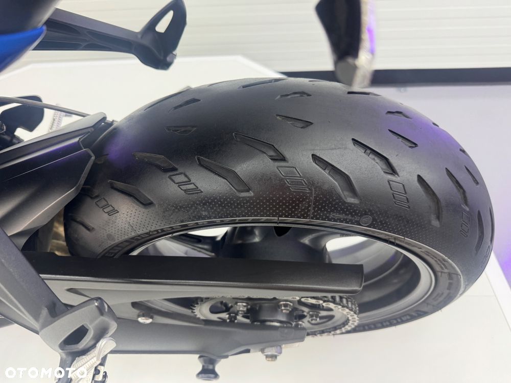 Triumph Street Triple - 9