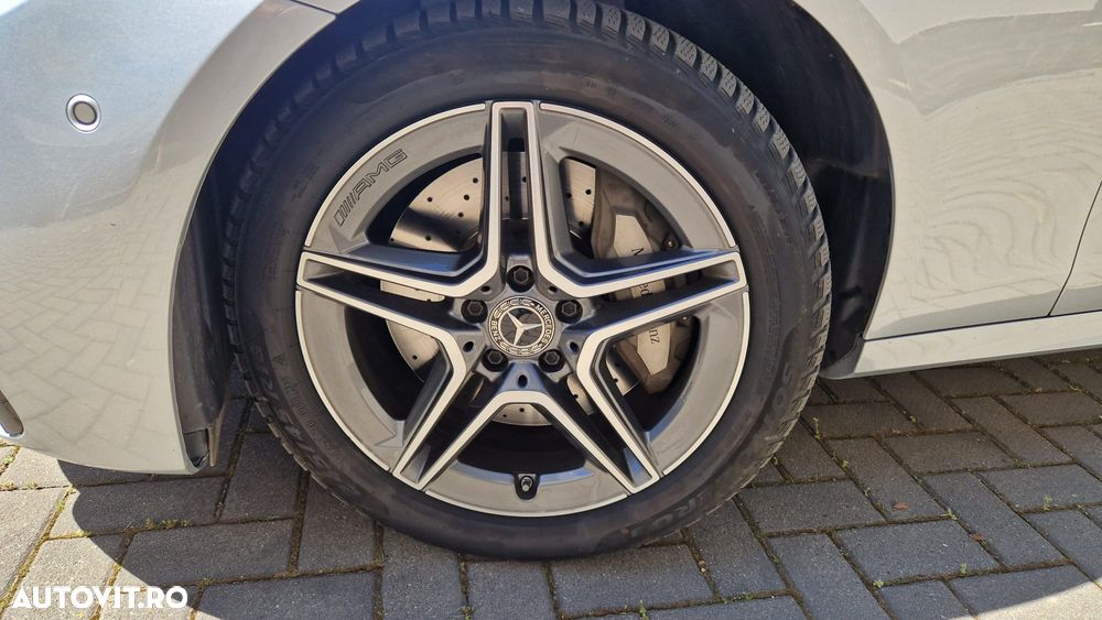 Mercedes-Benz E 300 de 4Matic 9G-TRONIC AMG Line - 10