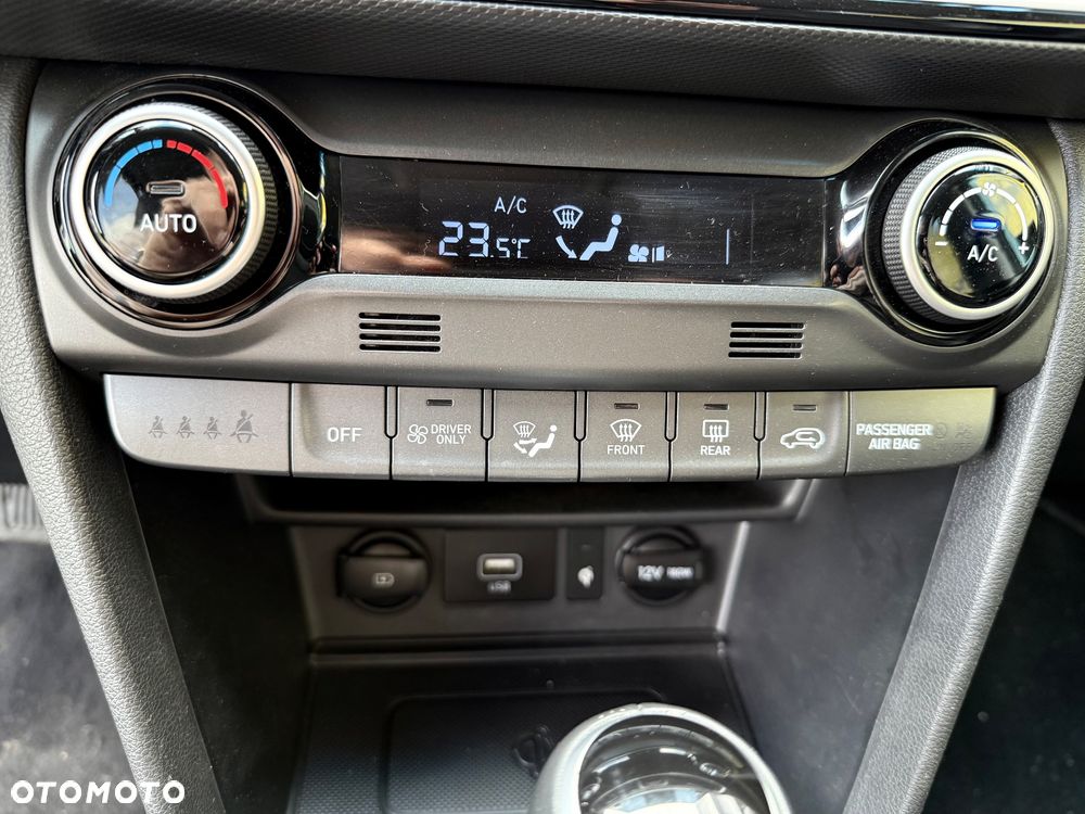 Hyundai Kona 1.6 GDI DCT Premium - 27