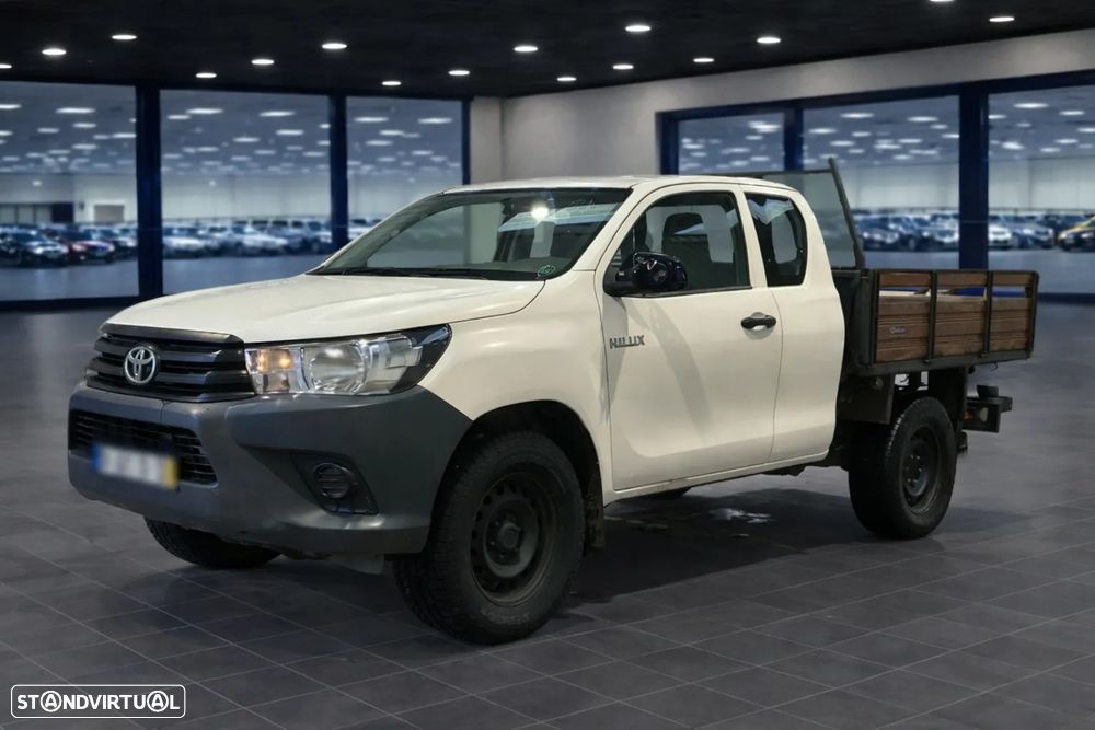 Toyota Hilux 2.4 D-4D 2WD CE 3L - 1