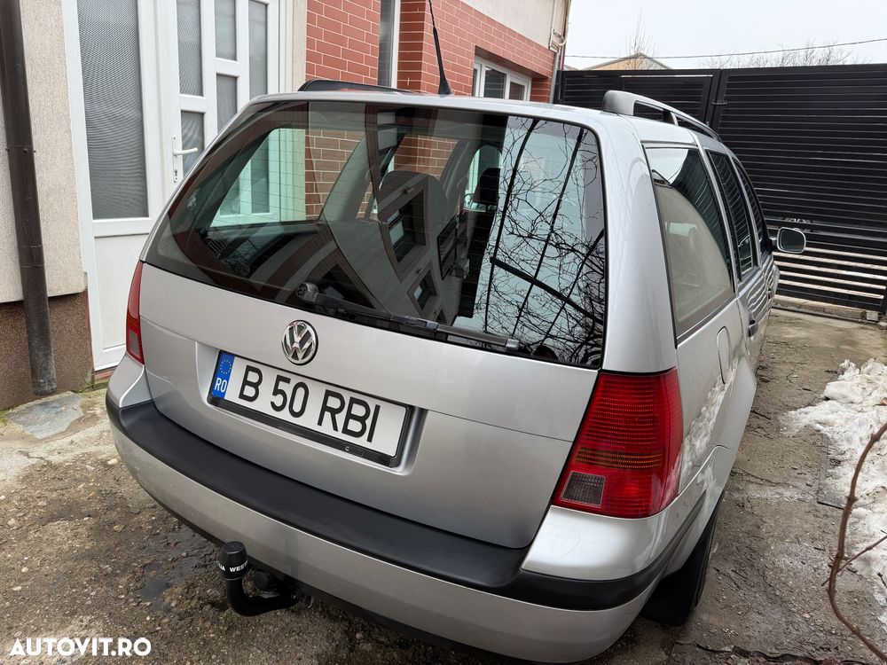 Volkswagen Golf 1.6 Comfortline - 37