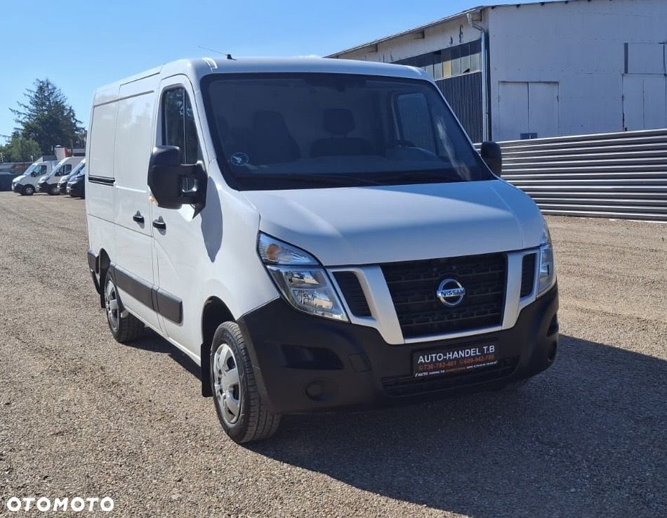 Nissan NV400 - 13
