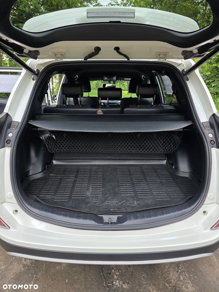 Toyota RAV4 Hybrid Premium 4x2 - 11