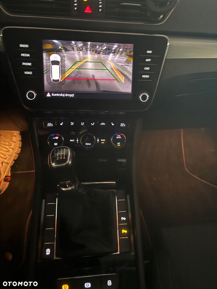 Skoda Superb 2.0 TDI Ambition - 12