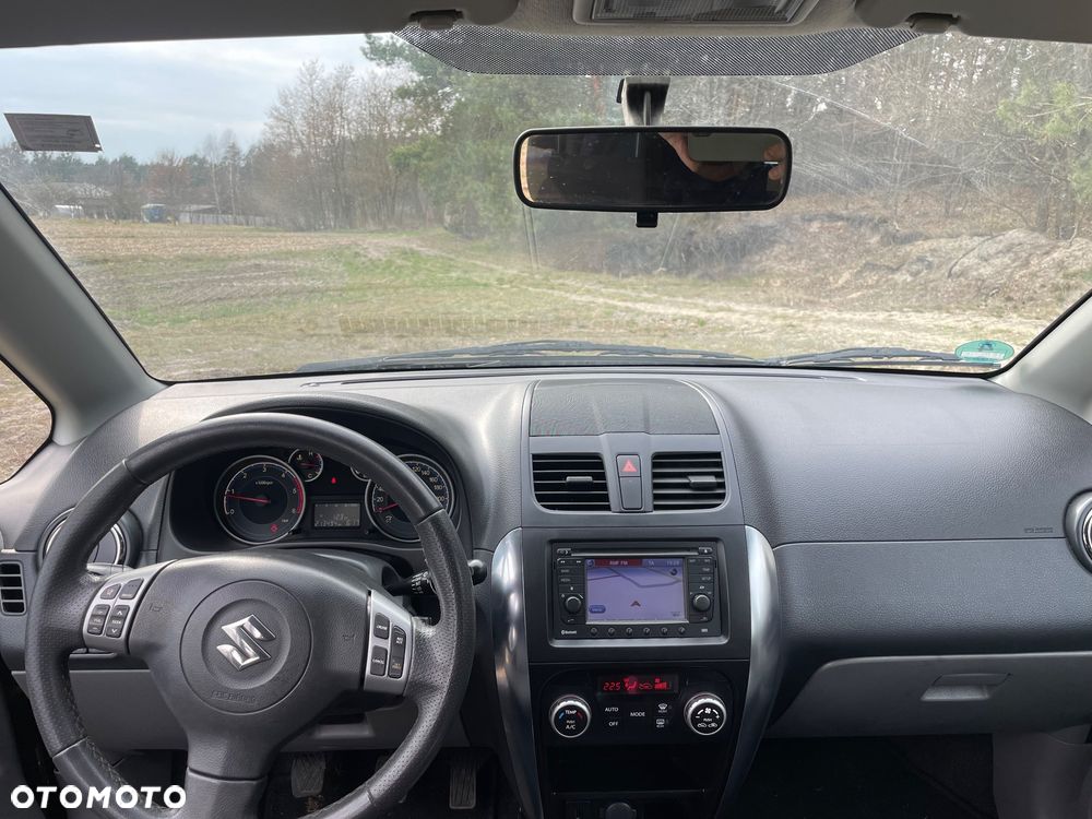 Suzuki SX4 2.0 DDiS 4x4 Style - 7