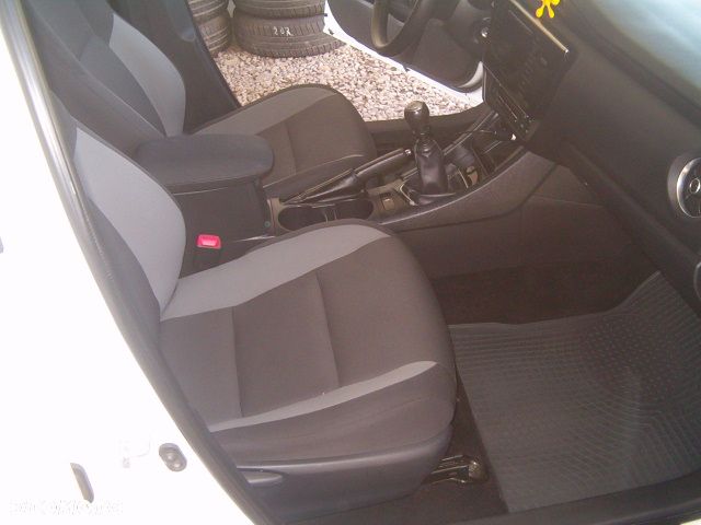 Toyota Auris - 13