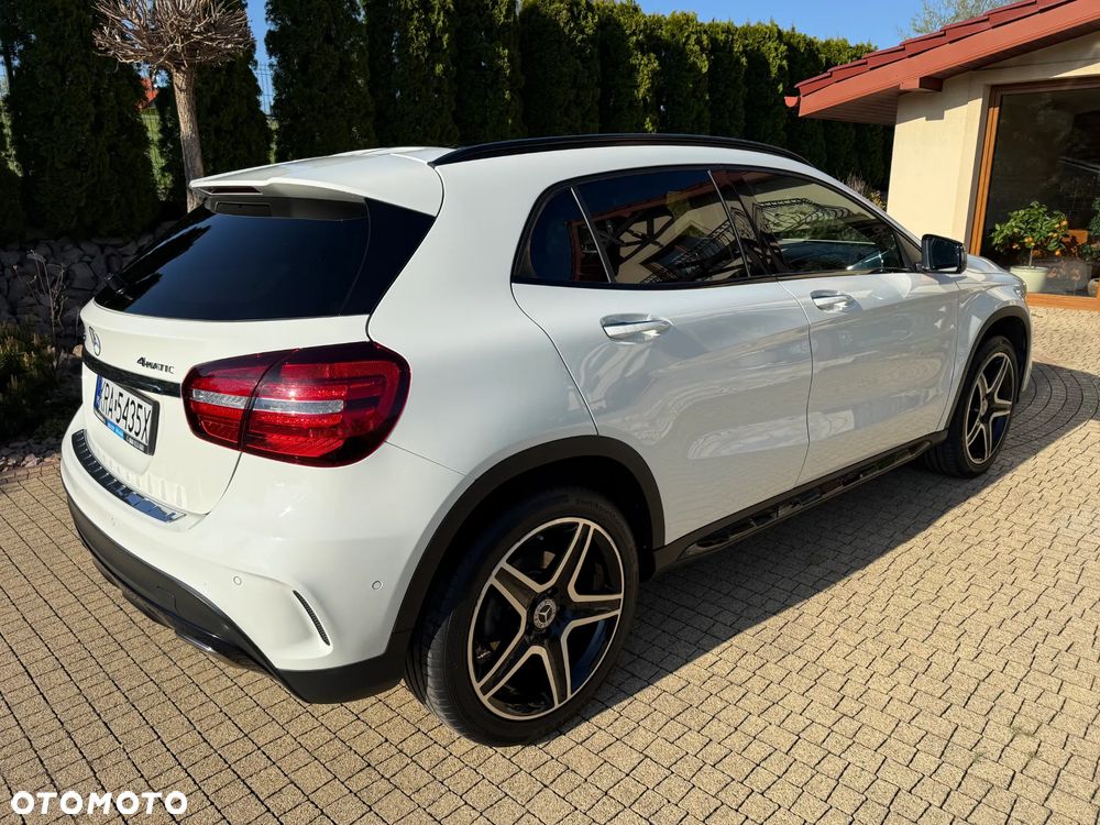 Mercedes-Benz GLA 220 4-Matic AMG Line - 5