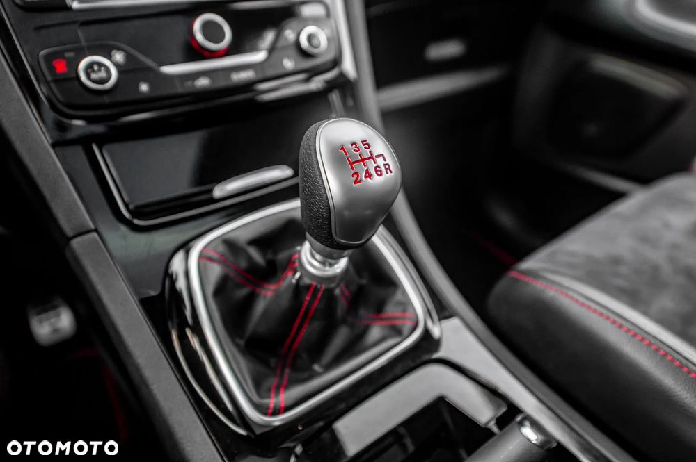 Ford S-Max 2.2 TDCi DPF Titanium X - 32