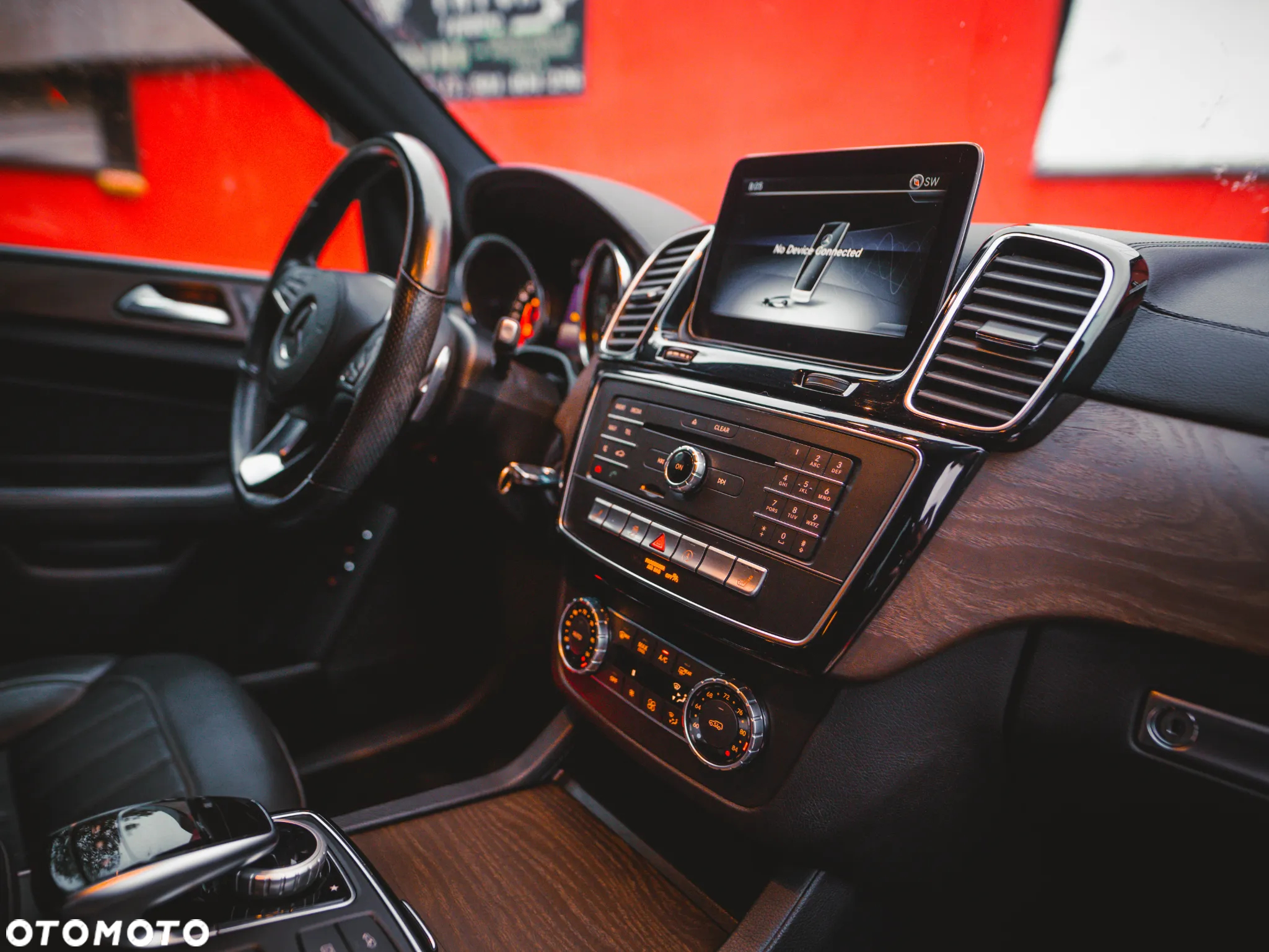 Mercedes-Benz GLS 400 4Matic 9G-TRONIC Exclusive - 26