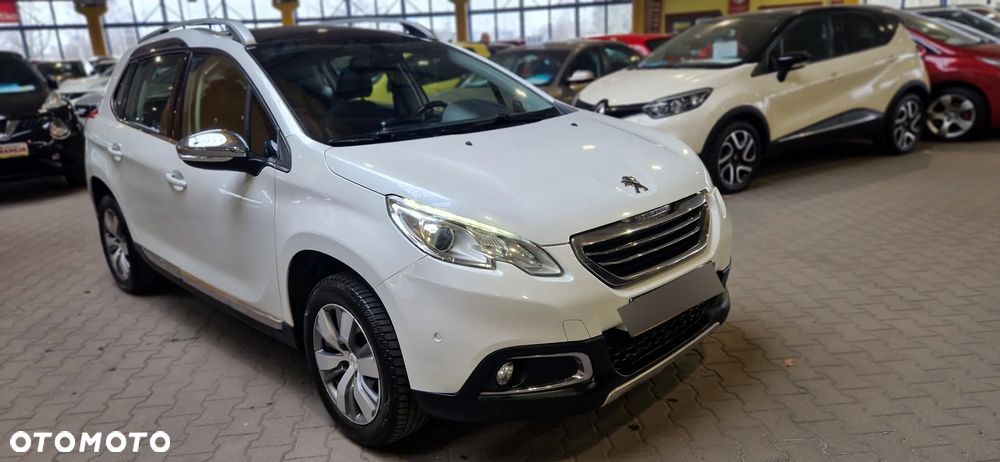Peugeot 2008 1.2 Pure Tech Style EU6 - 1