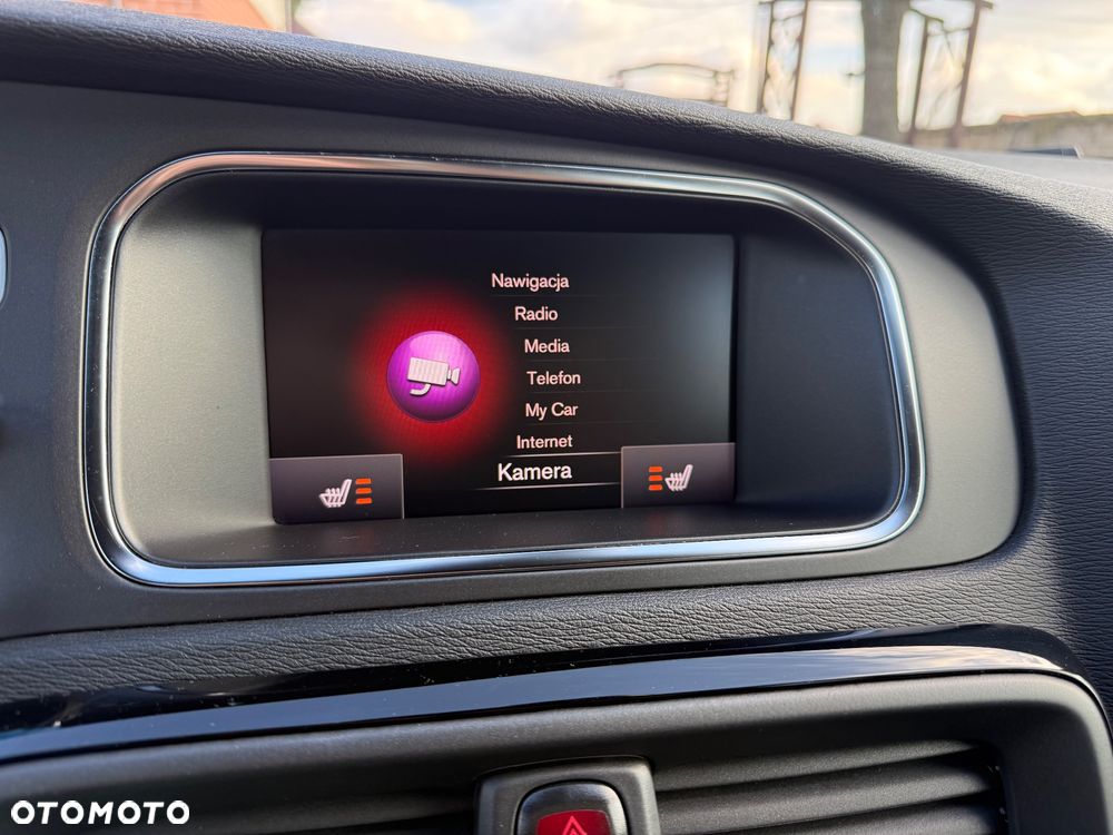 Volvo V40 Cross Country T3 Geartronic Momentum - 23