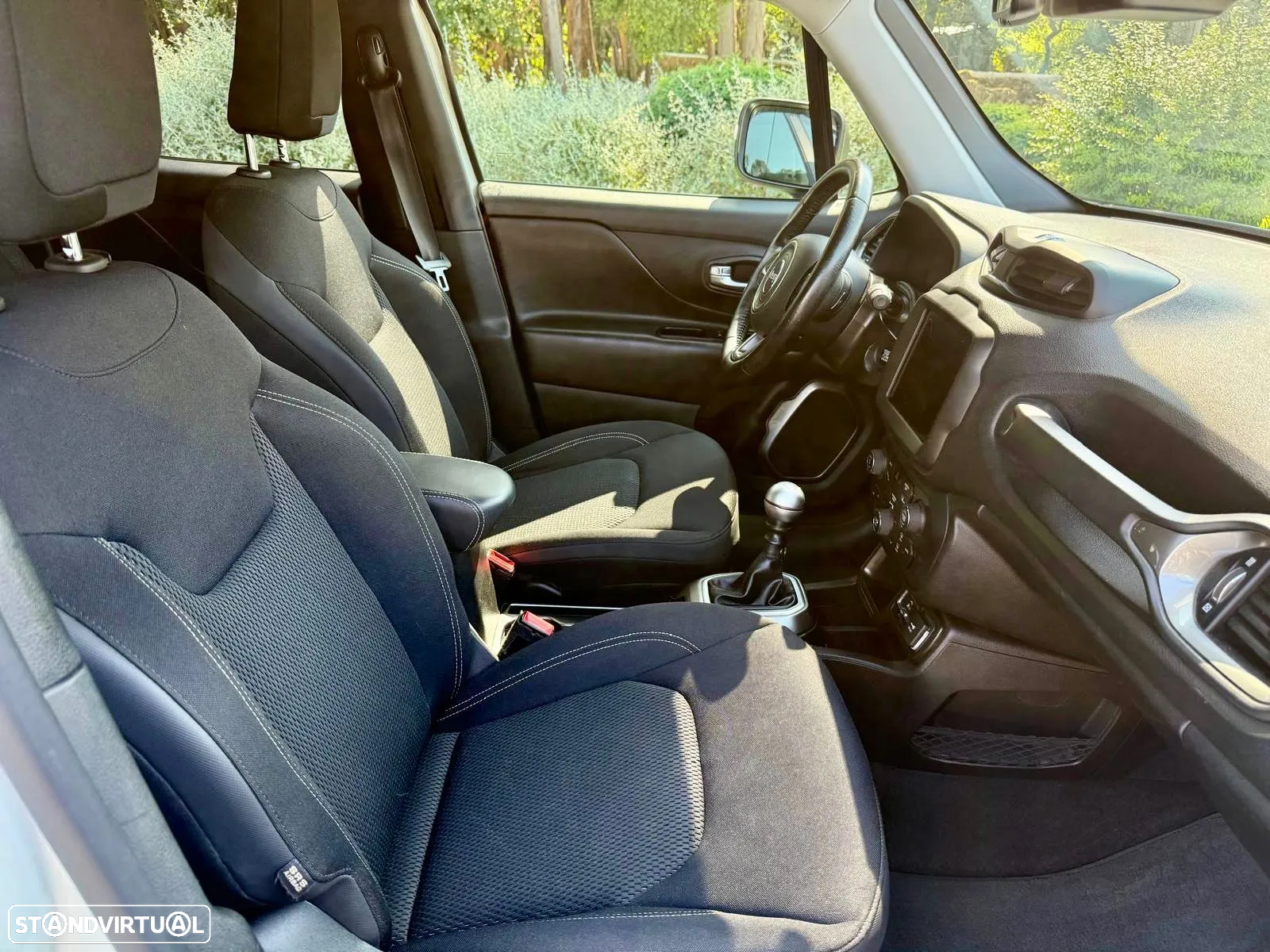 Jeep Renegade 1.0 T Limited - 4