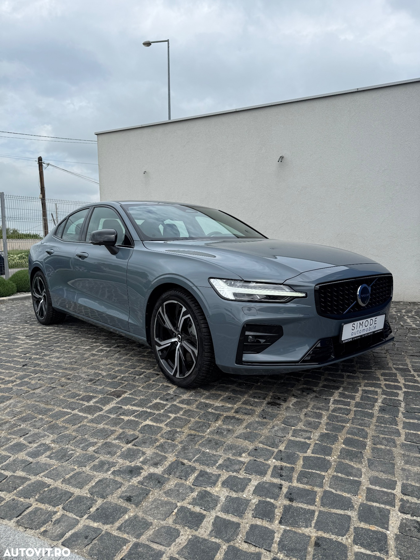 Volvo S60 B5 B AWD Ultimate Dark - 2