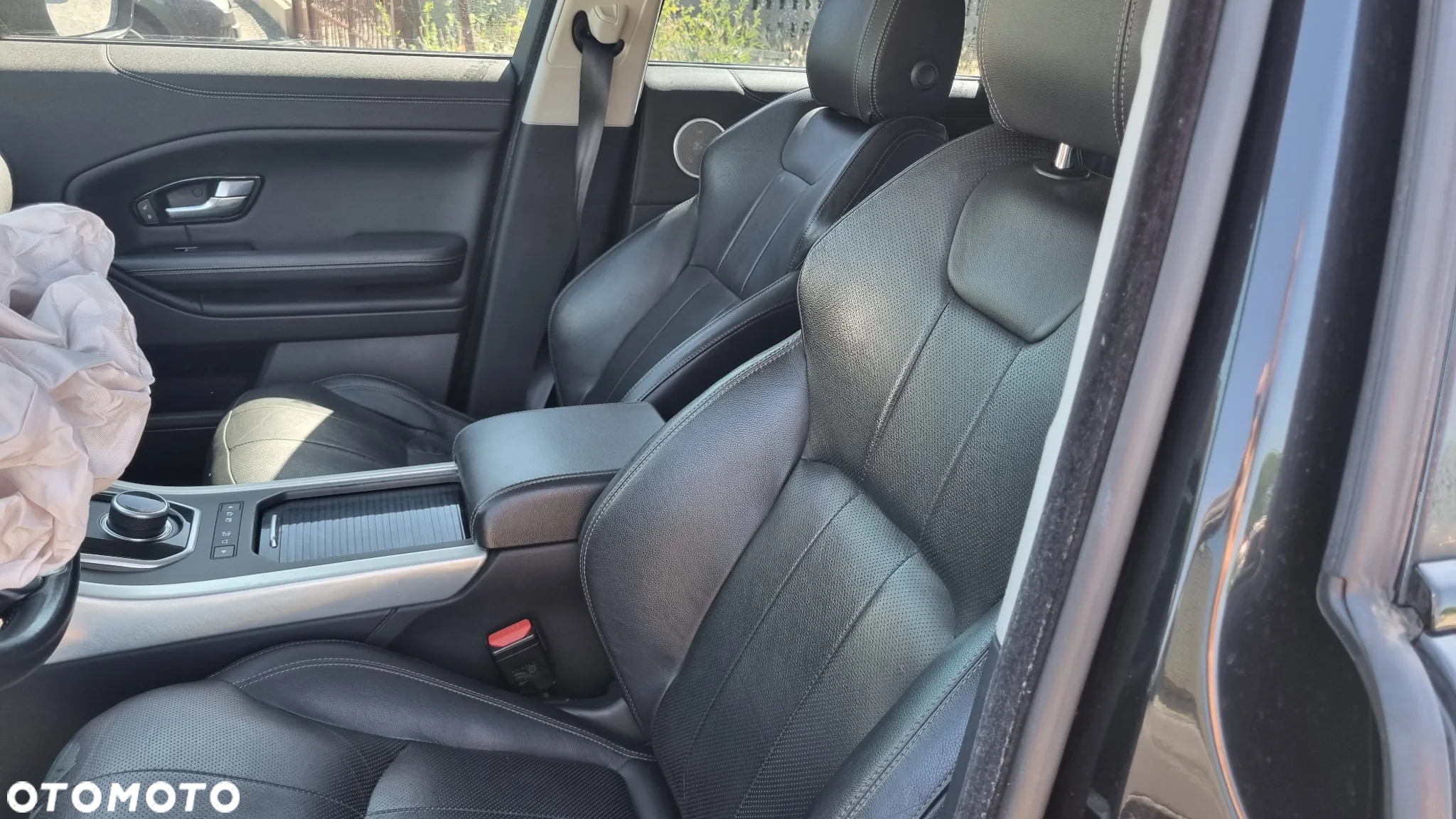 Land Rover Range Rover Evoque - 28