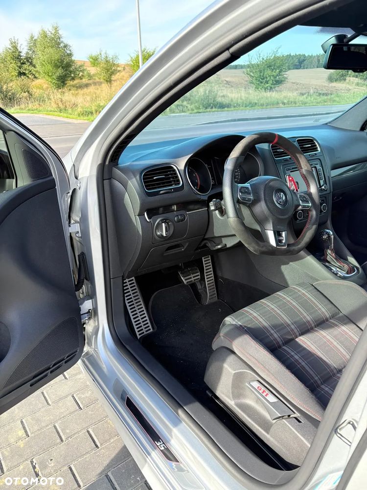 Volkswagen Golf VI 2.0 TSI GTI 35 DSG - 11