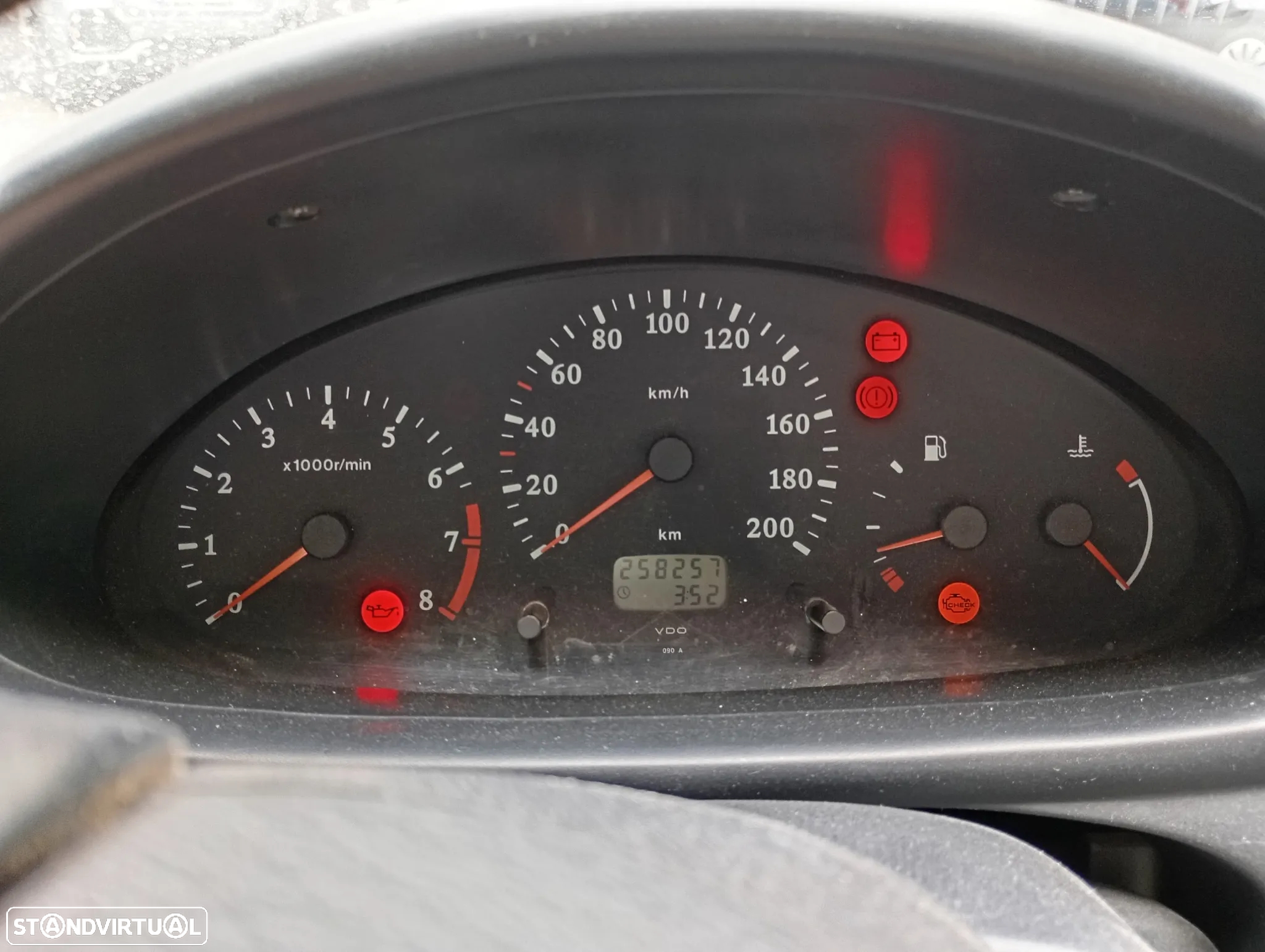 Nissan Micra 1.3 SE - 8