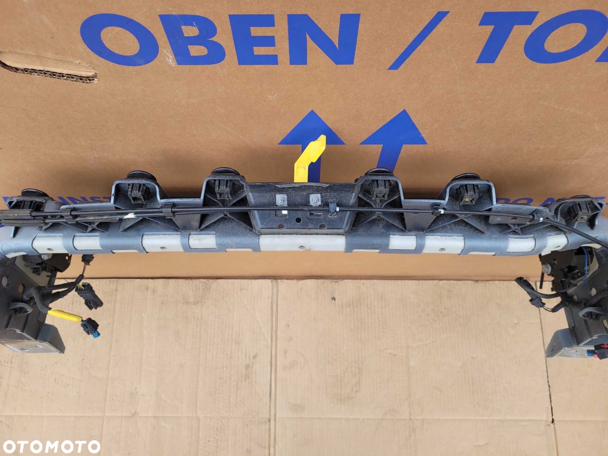 Maserati LEVANTE - pas przedni wzmocnienie czołowe belka górna 2 zamek - 6