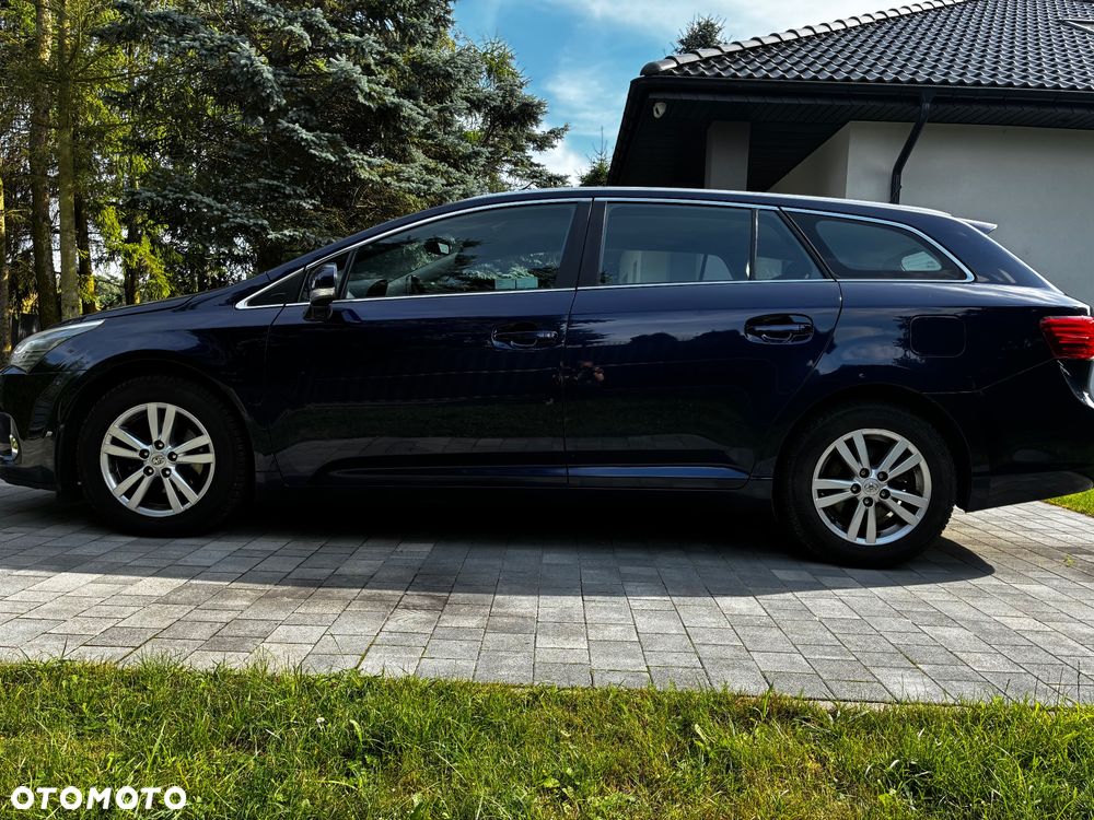Toyota Avensis 2.0 D-4D Luna - 8