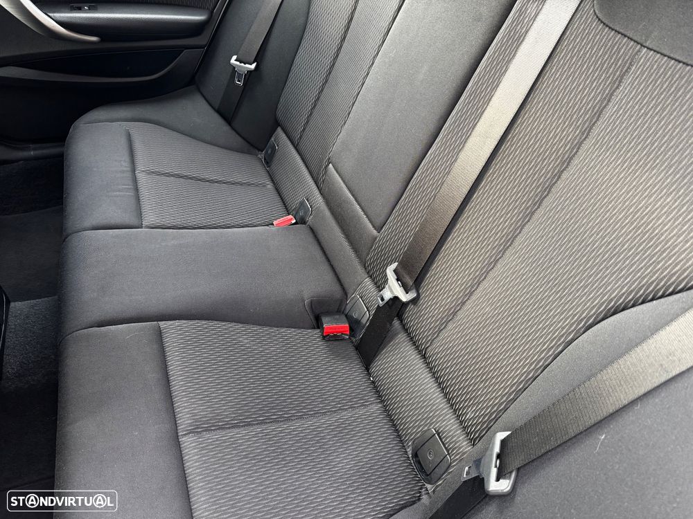 BMW 116 d Urban Line - 13