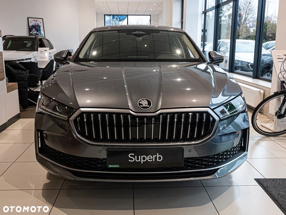 Skoda Superb 2.0 TDI SCR Edition 130 DSG - 2