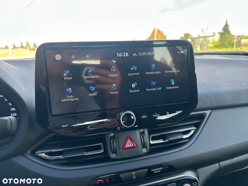 Hyundai i30 1.5 T-GDI 48V Premium DCT - 23