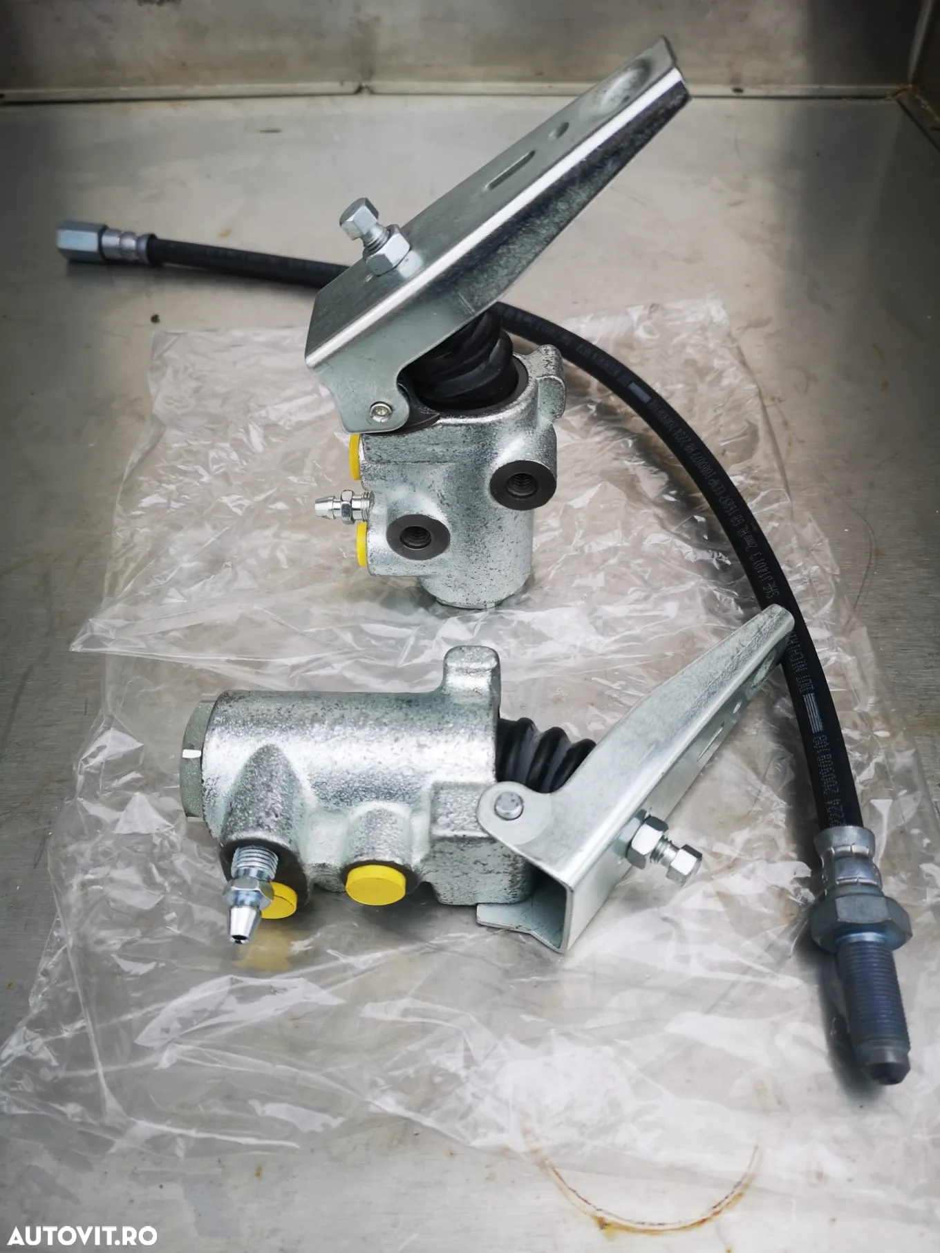 FAR NOU NISSAN ECO-T.100 L35 EBRO L35-08 L35-09 L35-085 FARURI PROIECTOARE PIESE 01500731-2  01500730-2 - 16