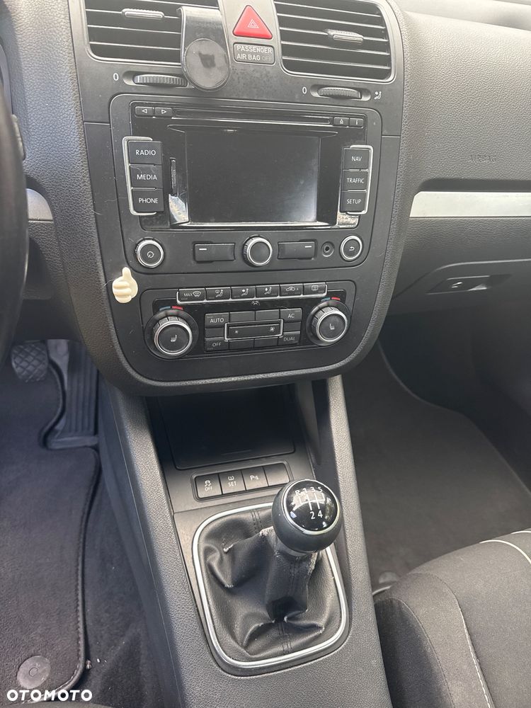 Volkswagen Jetta 1.6 TDI Trendline Optimum - 9