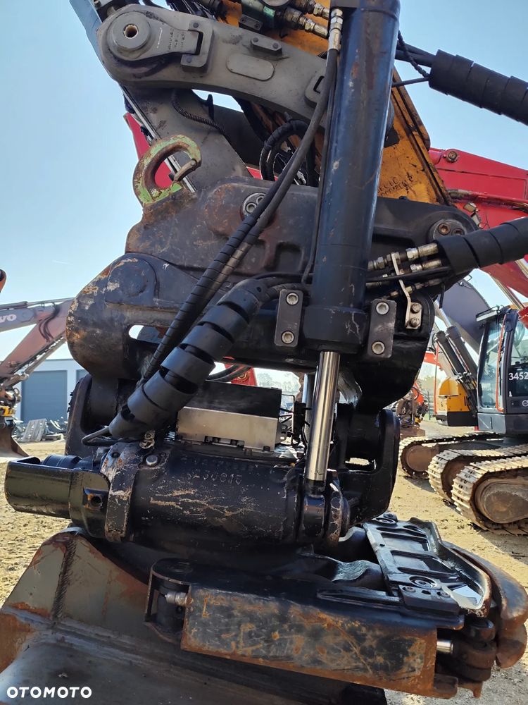 Liebherr R 926 LC Litronic - 13