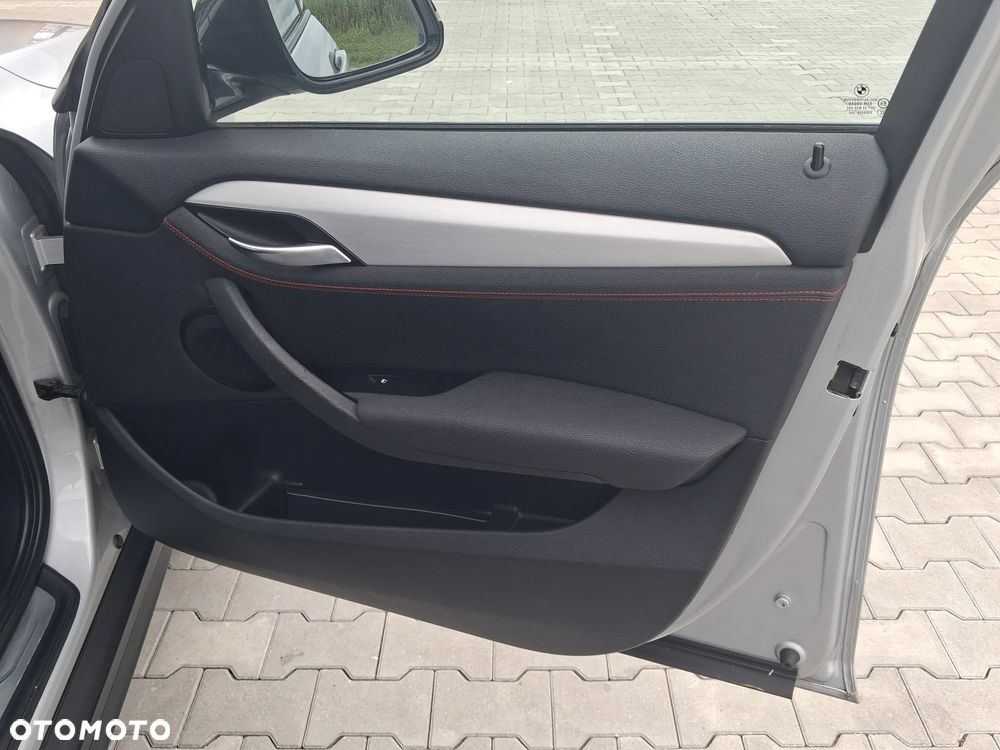 BMW X1 sDrive16d Sport Line - 30
