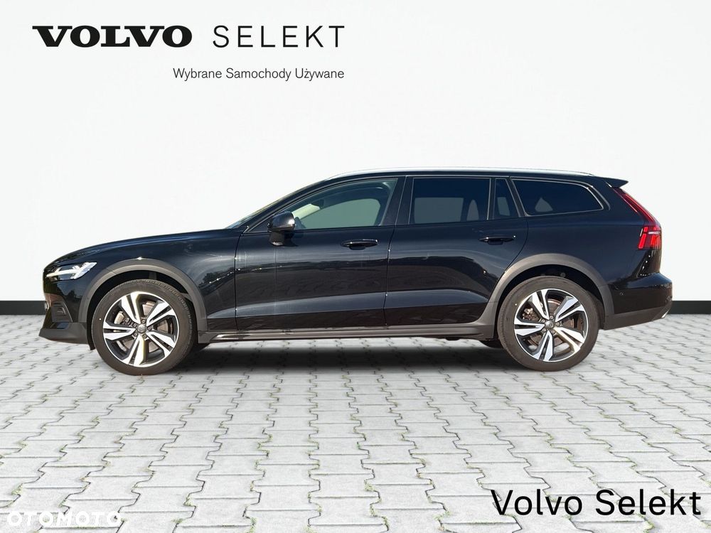 Volvo V60 Cross Country - 9