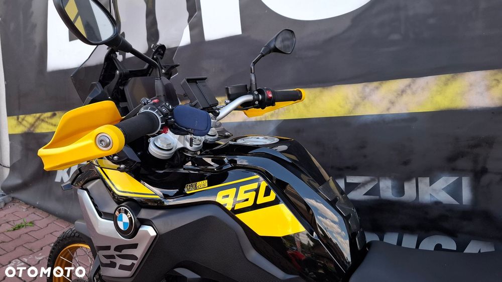 BMW F - 20