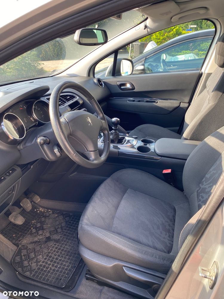 Peugeot 3008 1.6 HDi Premium - 6