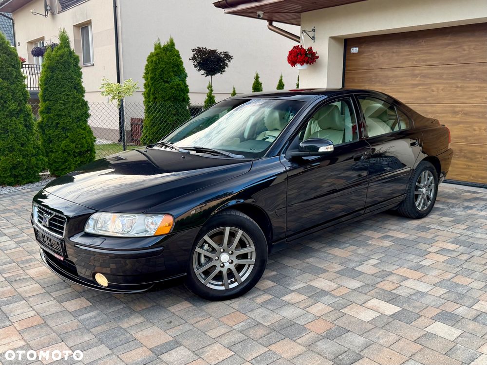 Volvo S60 2.4 Summum - 1