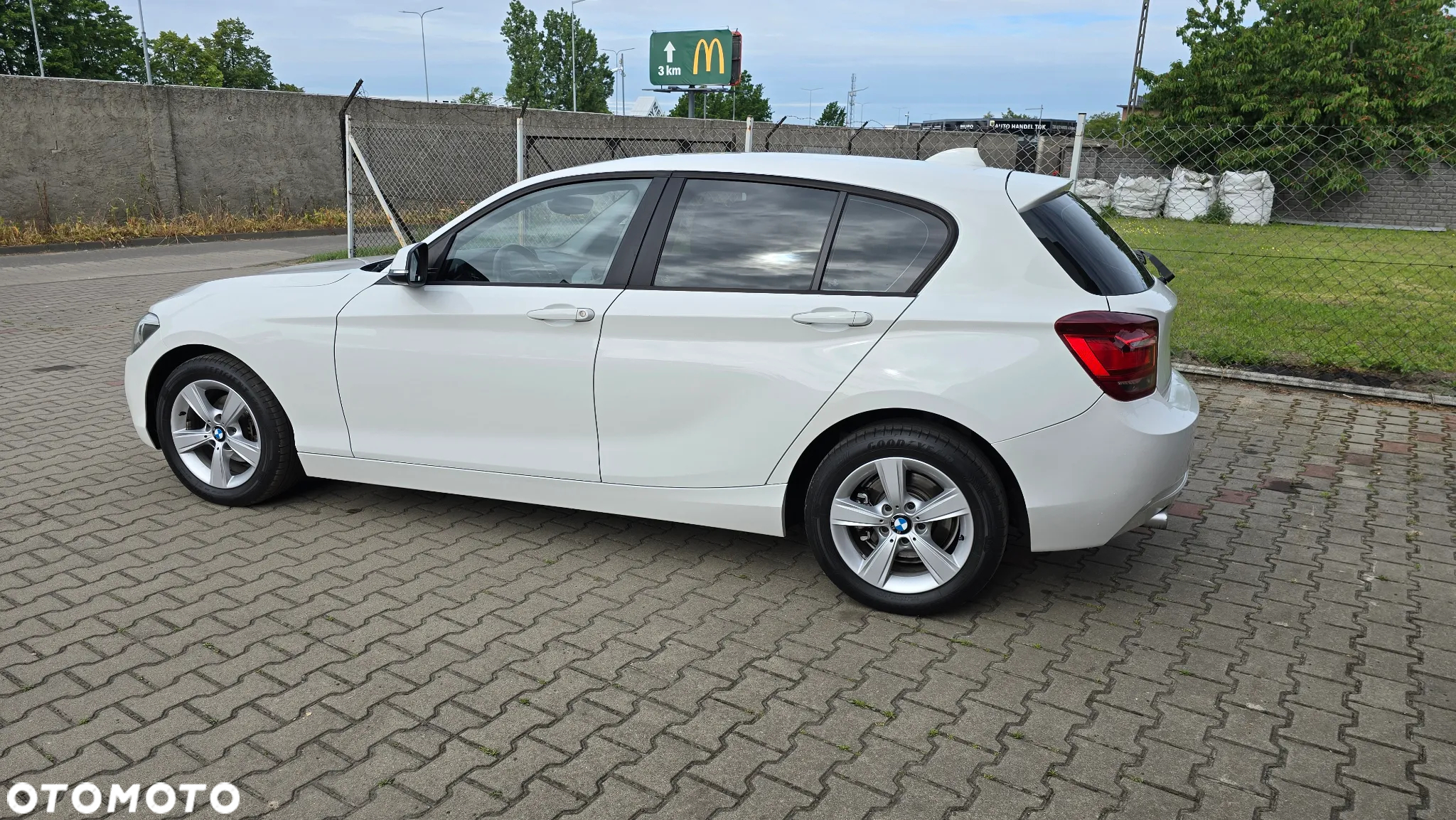 BMW Seria 1 116i Sport Line - 11