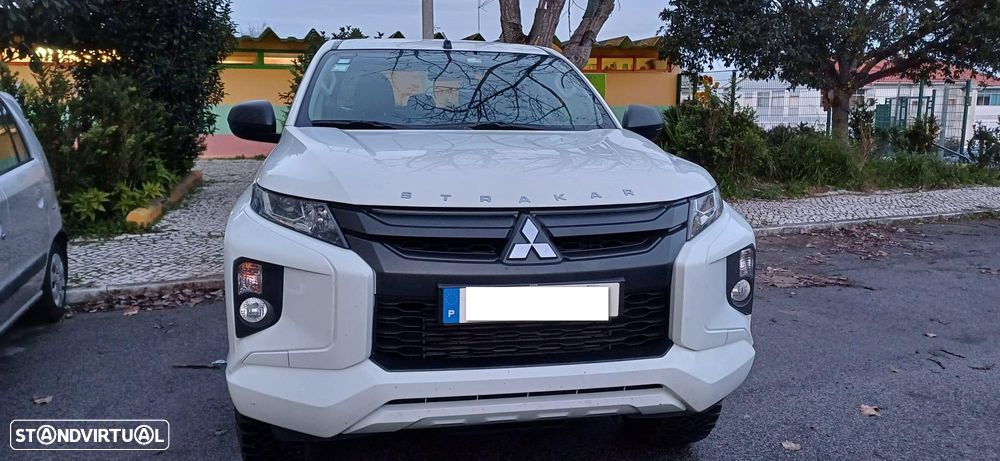 Mitsubishi L200 2.3 DI-D Strakar Space Cab Intense 4WD - 1