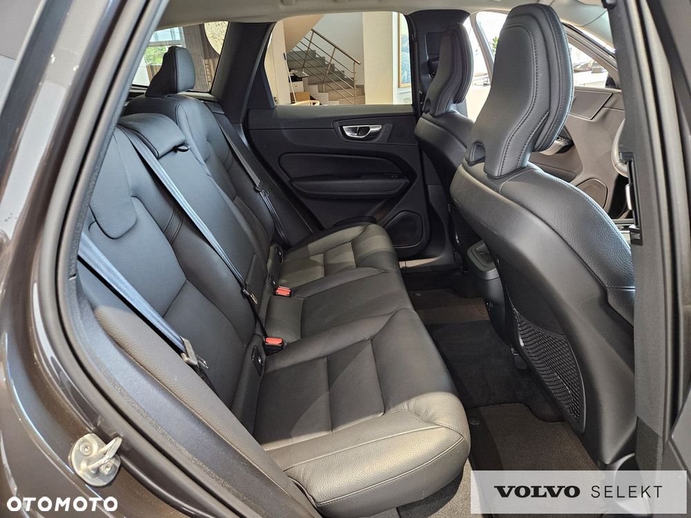Volvo XC 60 - 24