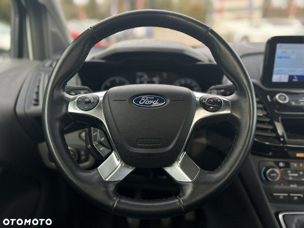 Ford Tourneo Connect - 17
