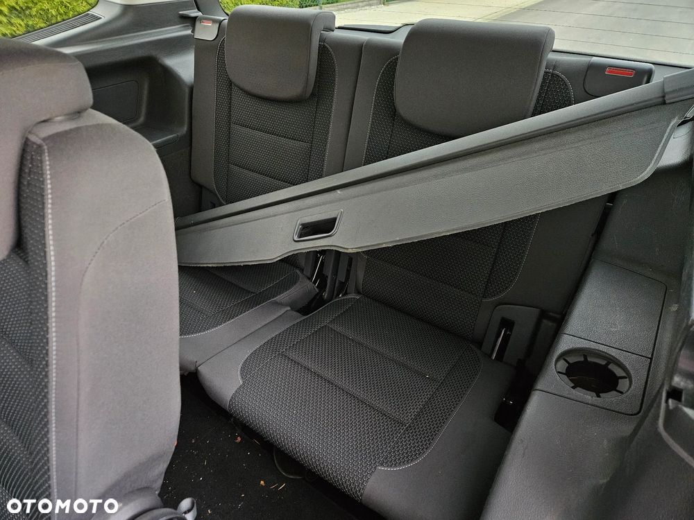 Volkswagen Touran 1.6 TDI DPF BlueMotion Technology Comfortline - 26